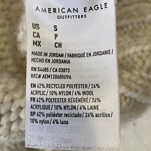 American Eagle Women's V-neck Button Up Cropped Knit Sweater. Sz S - Picture 15 of 16